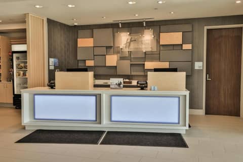 Holiday Inn Express & Suites - Nashville MetroCenter Downtown by IHG — photo 5