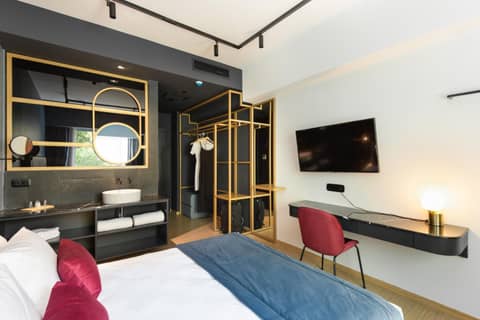 COLORS Hotel Athens — hotel room