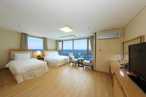 Ocean Suites Jeju Hotel — photo 7