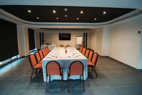 Urban Anaga Hotel — meeting room