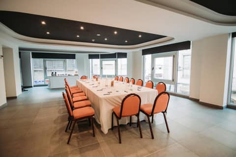 Urban Anaga Hotel — meeting room