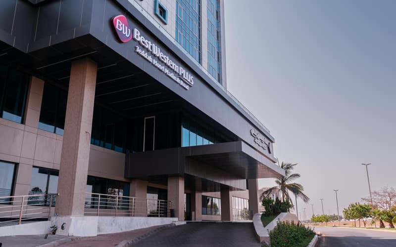 Best Western Plus Jeddah Hotel Madinah Road — building