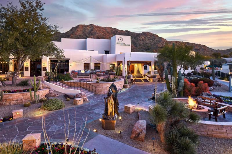 JW Marriott Scottsdale Camelback Inn Resort & Spa — building