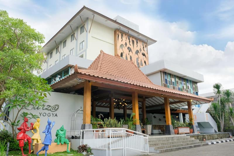 Burza Hotel Yogyakarta — building