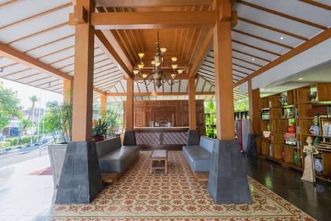 Burza Hotel Yogyakarta — photo 7