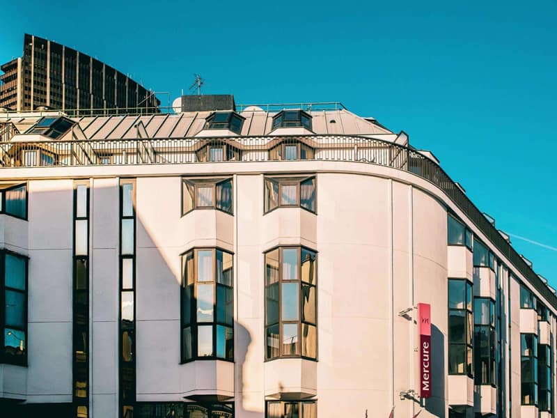 Mercure Paris Centre Gare Montparnasse — building