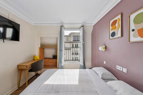Hotel Margot — hotel room