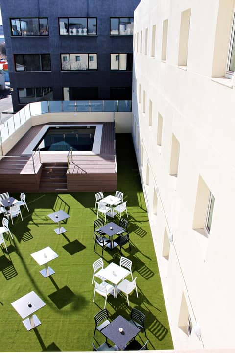 Checkin Urban Nevada — balance & terrace