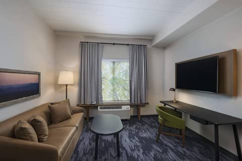 Fairfield Inn and Suites by Marriott St Louis Downtown — photo 8