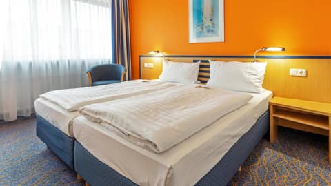 Hotel Wallis by ANS — photo 6