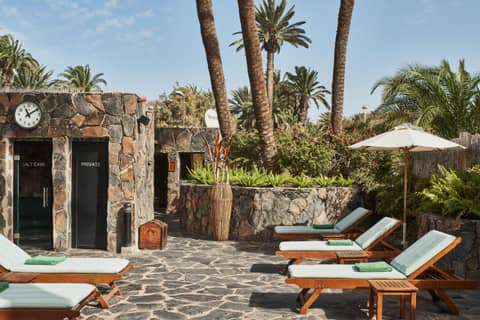 Seaside Palm Beach — outdoor amenities
