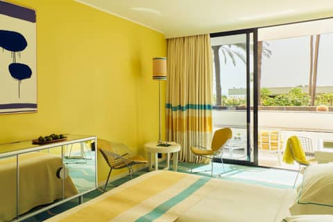 Seaside Palm Beach — hotel room