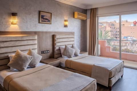 Imperial Holiday Hôtel & spa — hotel room