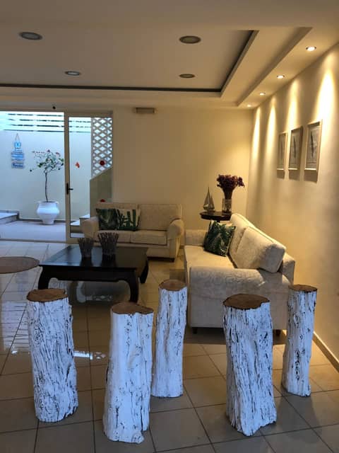 Danaides — lounge