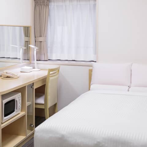 HOTEL MYSTAYS Higashi Ikebukuro — hotel room