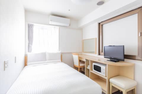 HOTEL MYSTAYS Higashi Ikebukuro — hotel room