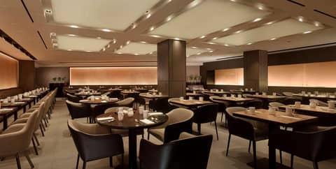 Park Plaza London Riverbank — banquet hall