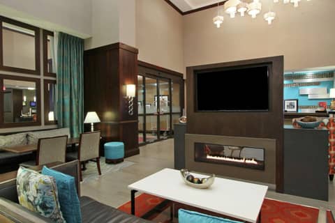 Hampton Inn & Suites Columbus/University Area — photo 7
