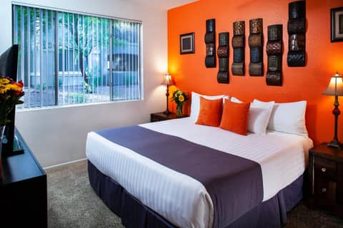 Luxury Condos by Meridian CondoResorts- Scottsdale — hotel room