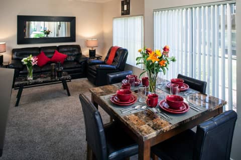 Luxury Condos by Meridian CondoResorts- Scottsdale — dining