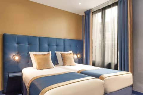 Trianon Gare de Lyon — hotel room