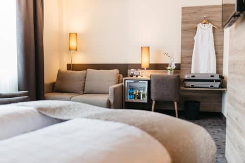 Hotel Sion — hotel room