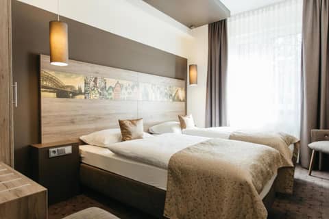 Hotel Sion — hotel room