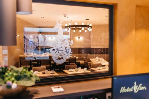 Hotel Sion — dining