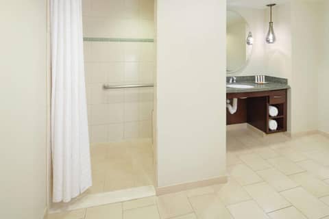 Hilton Grand Vacations Club Grand Waikikian Honolulu — photo 8