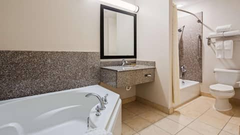 Best Western Plus Kansas City Airport - KCI East — photo 6