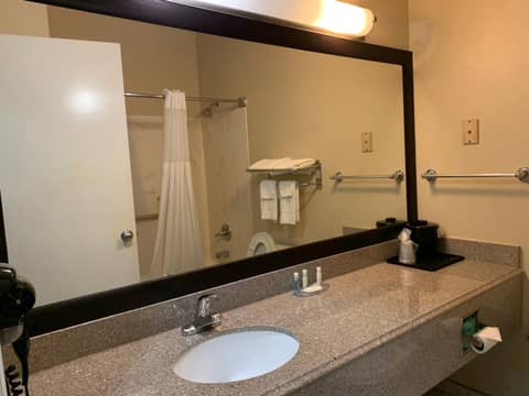Quality Suites Houston NW Cy-Fair — photo 9