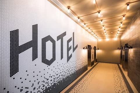 Holiday Inn Express Melbourne Little Collins by IHG — photo 9