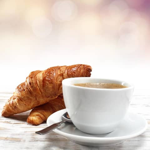 Leonardo Royal Hotel London City - Tower of London — breakfast buffet