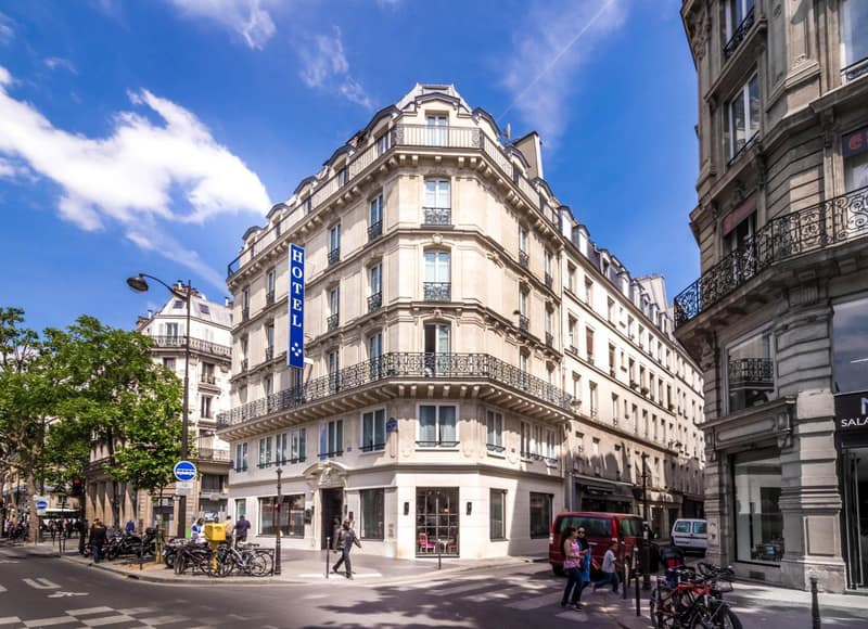 Hotel Marais Grands Boulevards — building