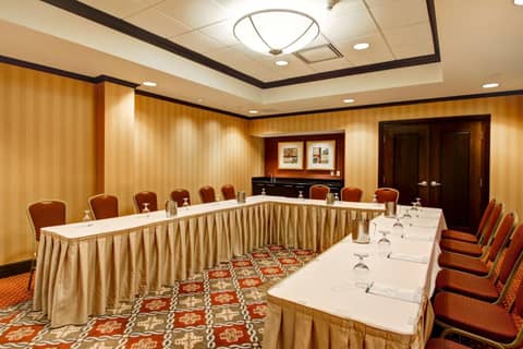Hampton Inn by Hilton Toronto Airport Corporate Centre — photo 9
