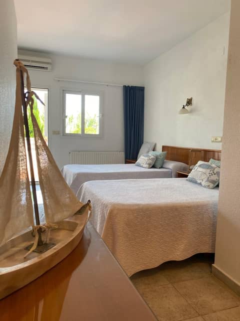 Hostal Blayet - Hostal Automatizado — photo 5