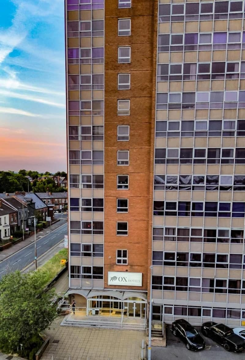 Ox Hotel Manchester — building