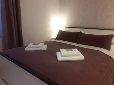 Cracow Central Aparthotel — bedroom