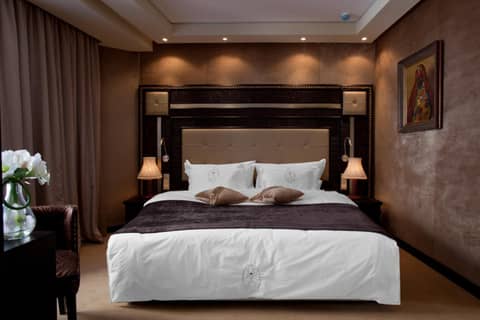 Art Palace Suites & Spa — hotel room