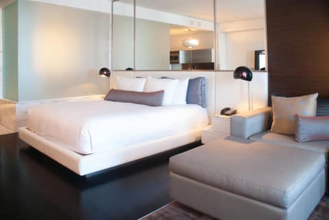Palms Place Hotel and Spa — hotel room