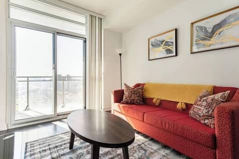 Downtown Toronto Luxury Suites — photo 9