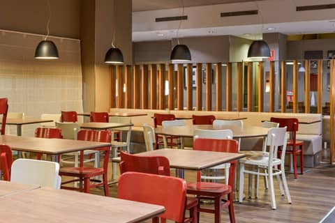 Travelodge Málaga Airport — dining