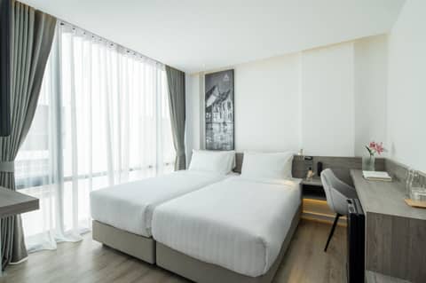 Amarin Hotel Rama 8 — photo 5