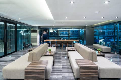 Amarin Hotel Rama 8 — lounge