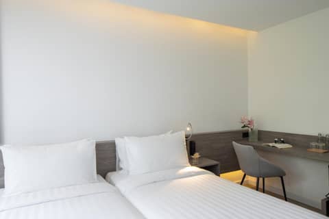 Amarin Hotel Rama 8 — photo 9