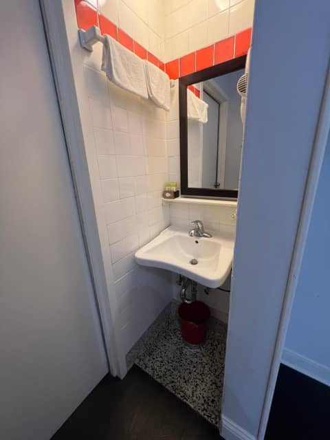 Touchstone Hotel - City Center — photo 9