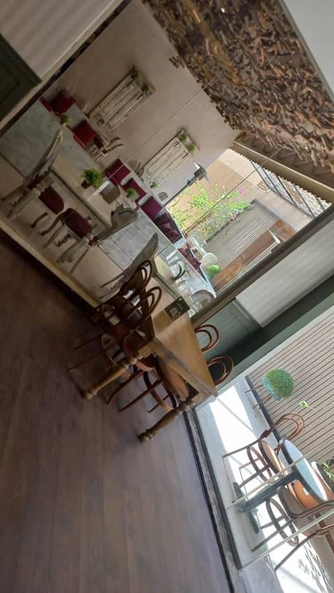 Coupard Hotel — dining
