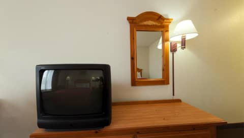 Country Inn & Suites by Radisson, Indianapolis South, IN — photo 4