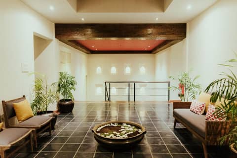 Hotel Roadhouse, Thamel, Kathmandu- Contemporary Boutique — photo 9