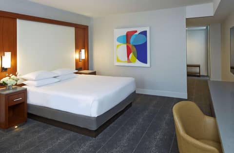 Hyatt Regency Atlanta — hotel room